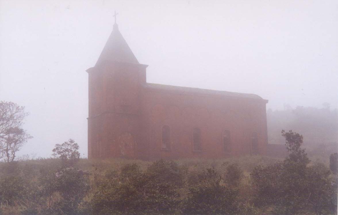 kampot_bokor_kerk.jpg